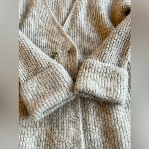ZARA cream mohair oversized cardigan sweater Size Small - Picture 2 of 8